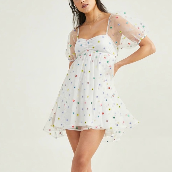 Altar'd State Dresses & Skirts - Altar'd State Floral Embroidered Babydoll Puff Sleeve Dress